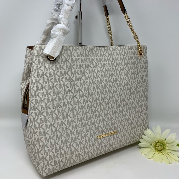 Michael Kors Handbags - Michael Kors Large Chain Shoulder Bag